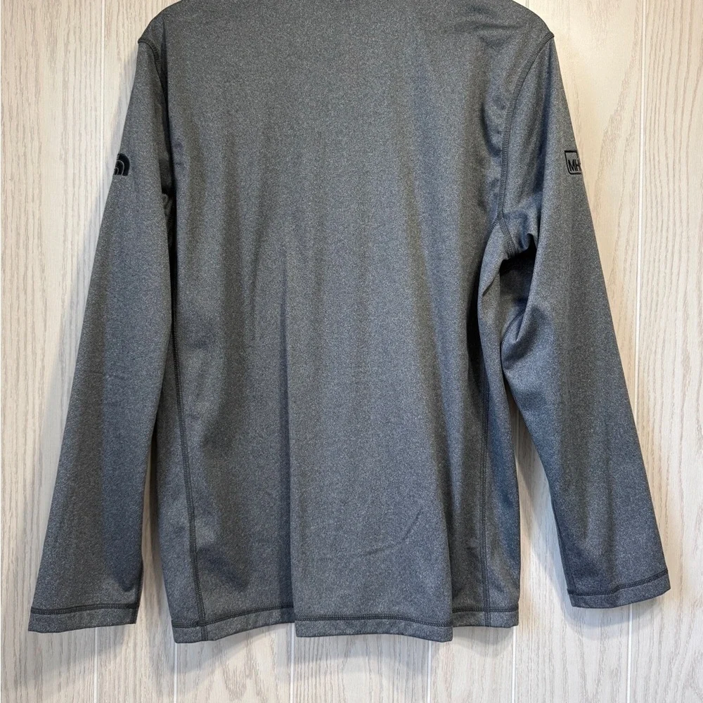 North Face Men’s Large 1/4 Zip Pullover Gray EUC